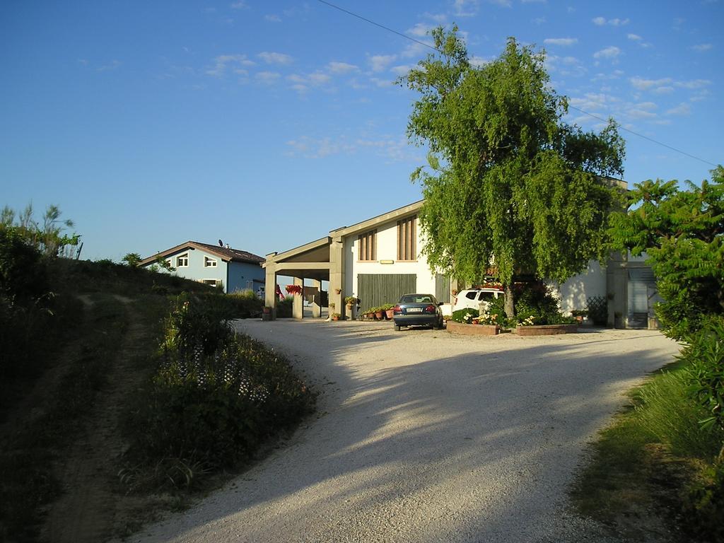Agriturismo Le Essenze - Terrazza Sulla Romagna Cesena Exterior foto